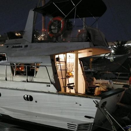 Barco Lucky Hotel Sant Adria de Besos Exterior photo
